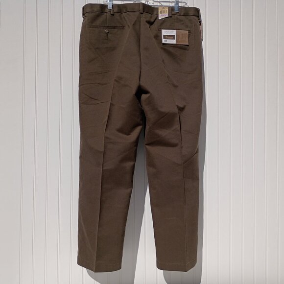 DOCKERS Khaki Pants Mens 38 x 30 Brown D4 Relaxed Fit Flat Front Slacks NWT - Picture 16 of 16